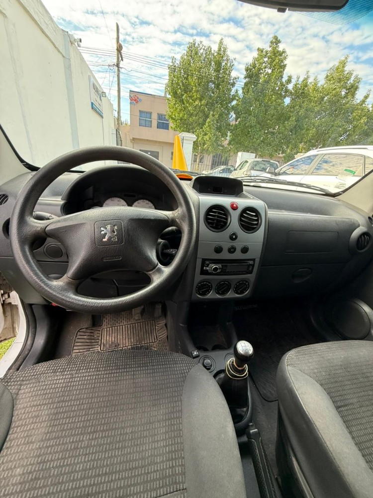 Peugeot Partner Furgón 1.4 — foto 5